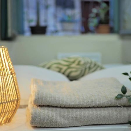 Appartement Palmiers, Coeur De Ville Sur Le Parcours Des Arts อิแยร์ ภายนอก รูปภาพ